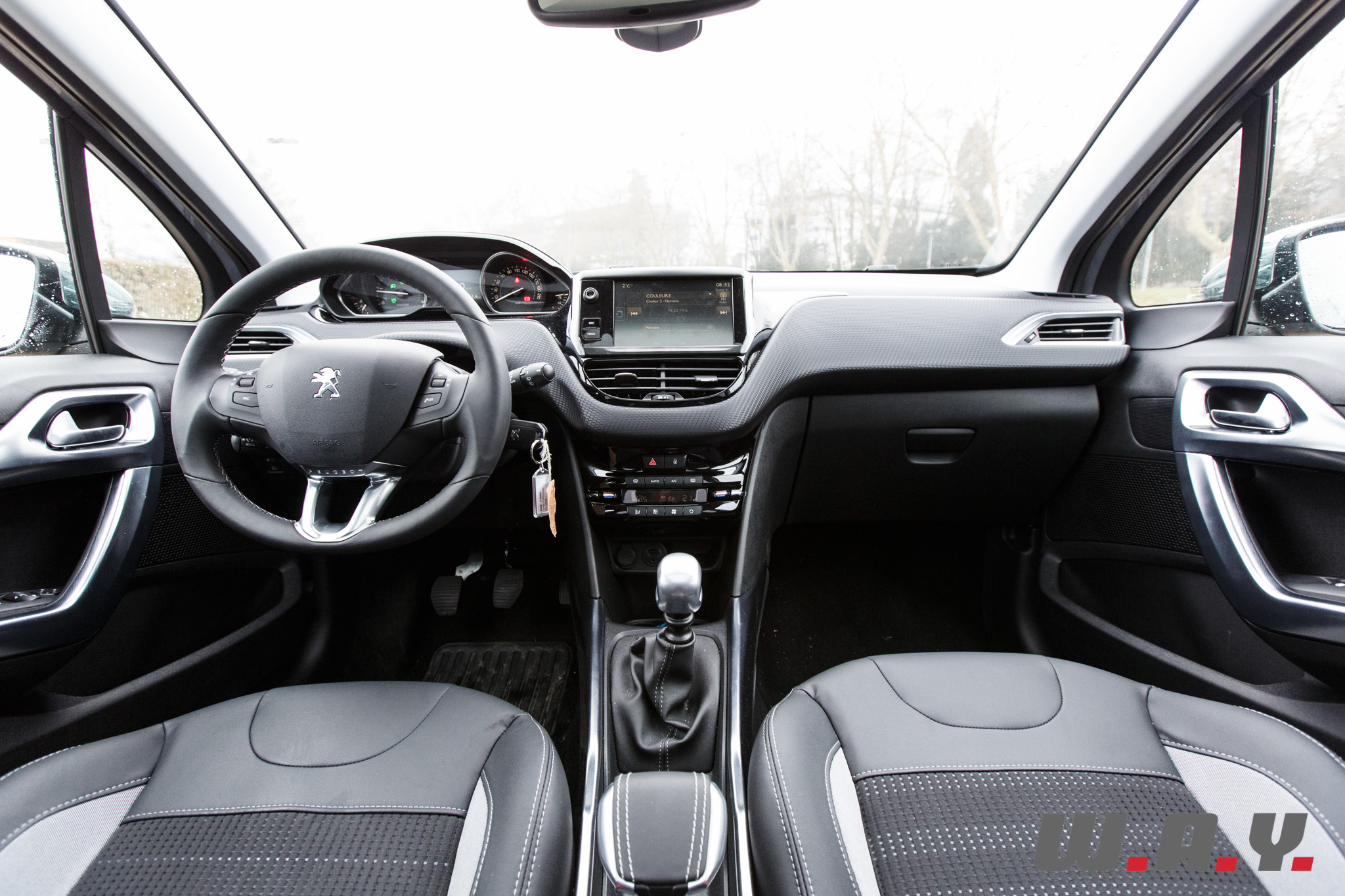 Peugeot2008 07