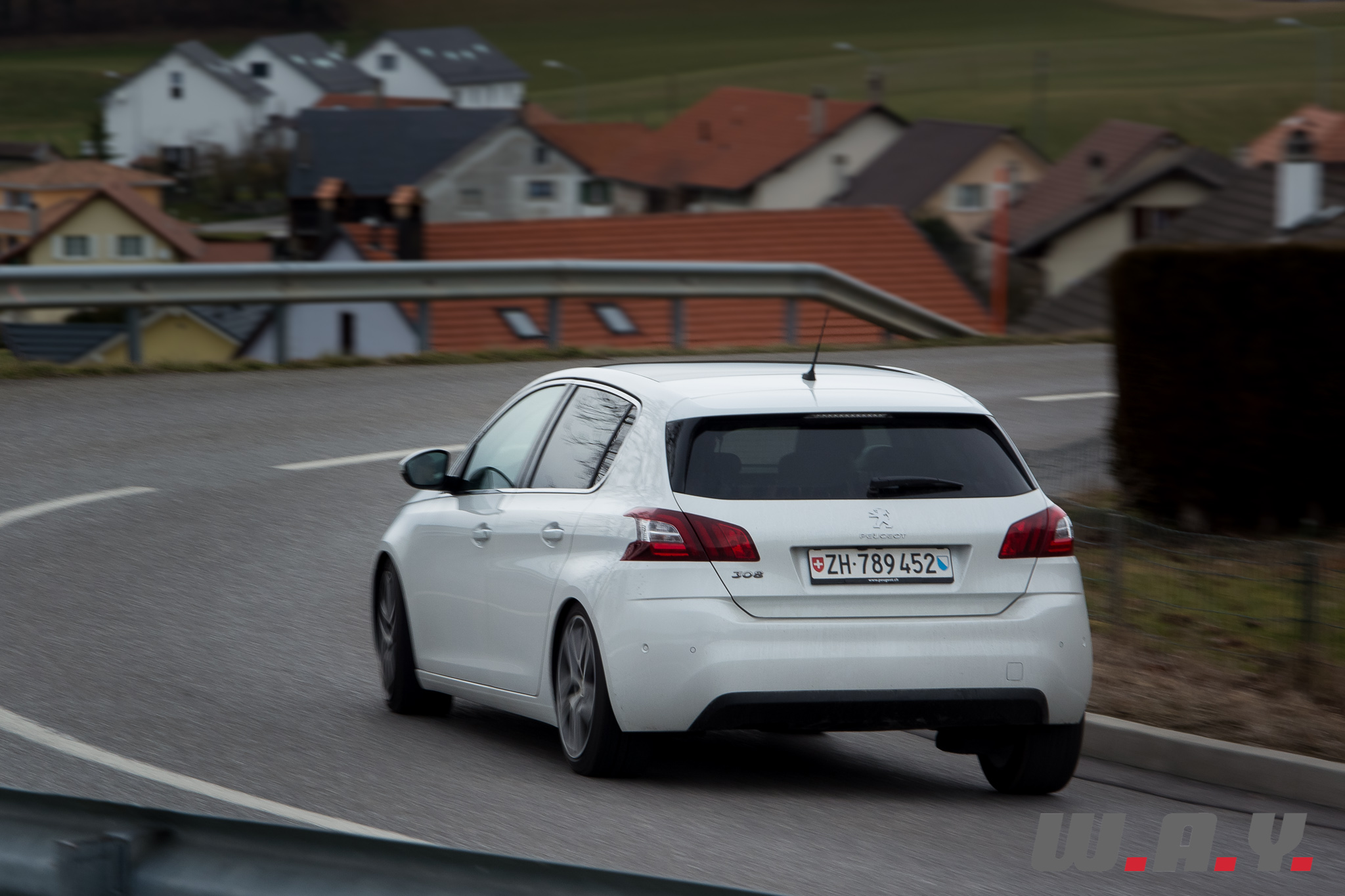 Peugeot308-1