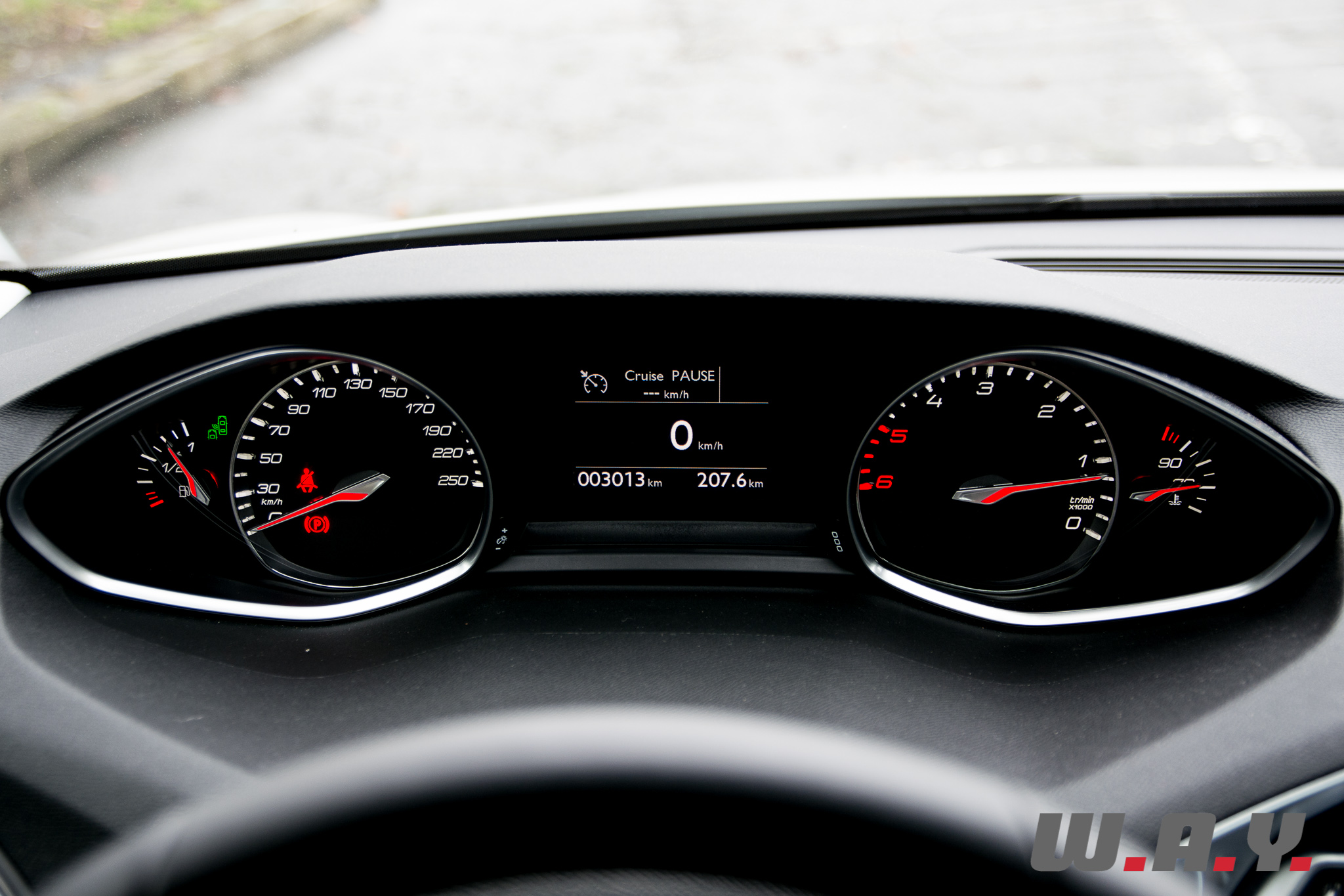 Peugeot308-1