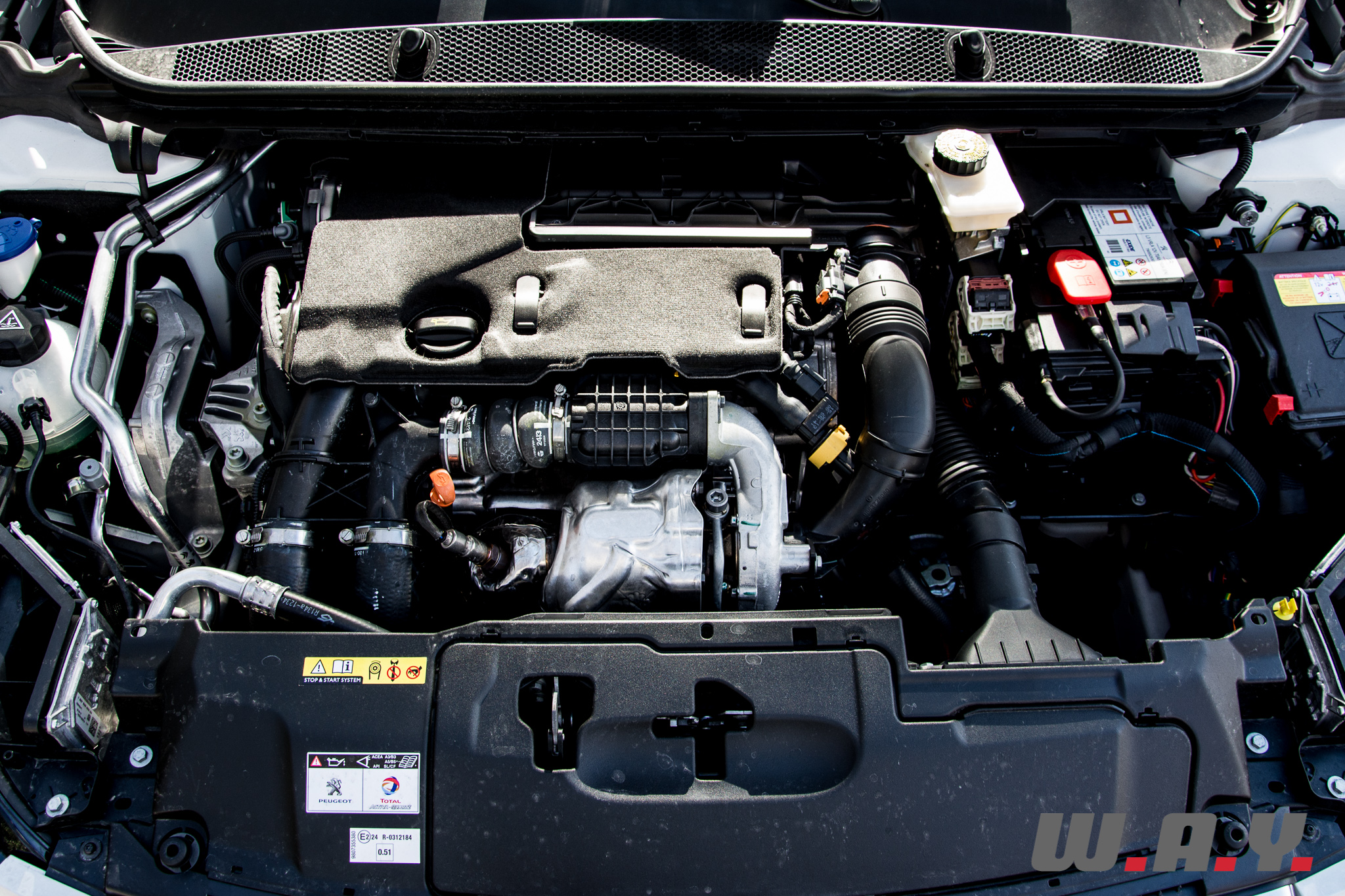 Peugeot308-1