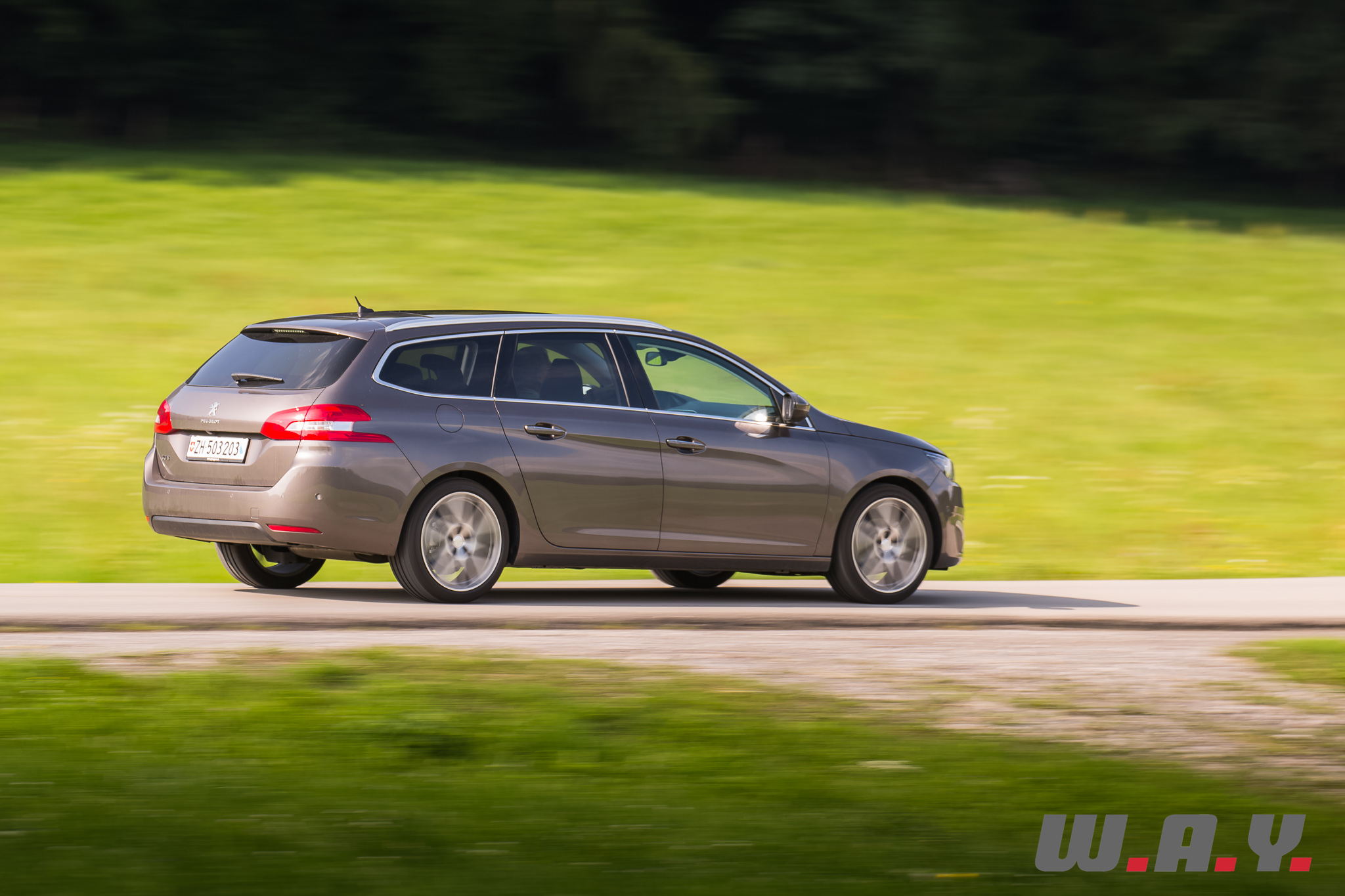 Peugeot308SW-10