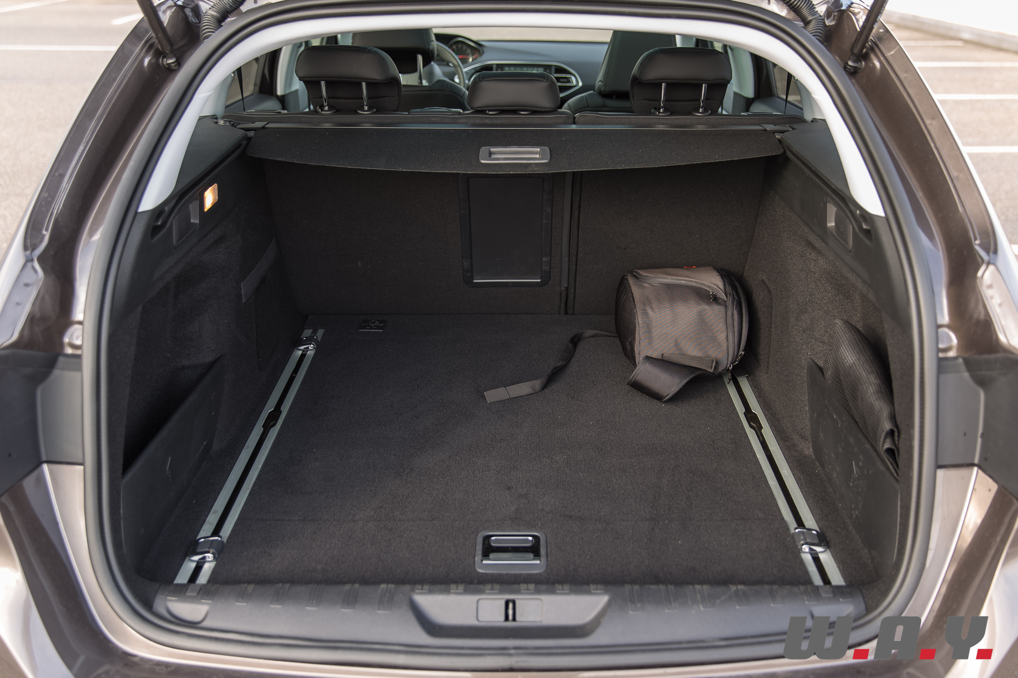Peugeot308SW-33