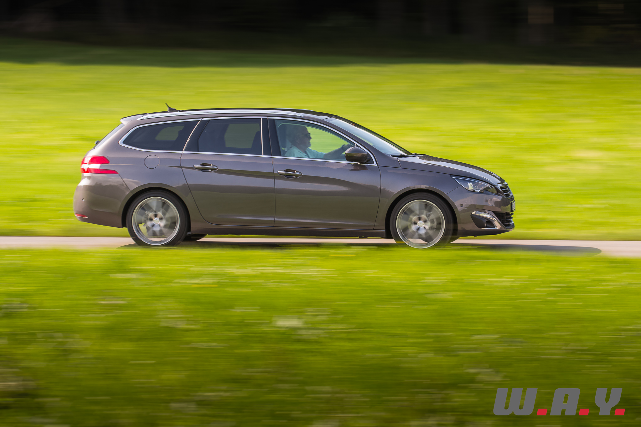 Peugeot308SW-9