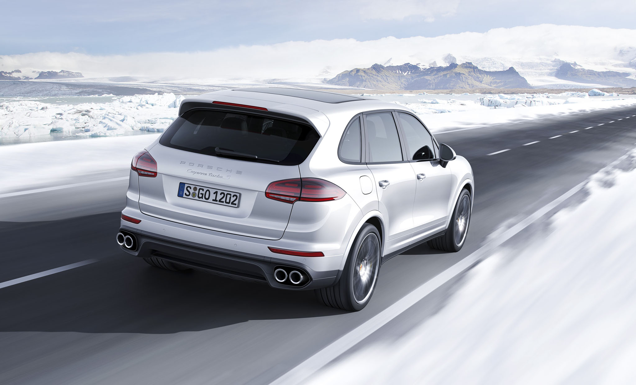 PorscheCayenneTurboS 02
