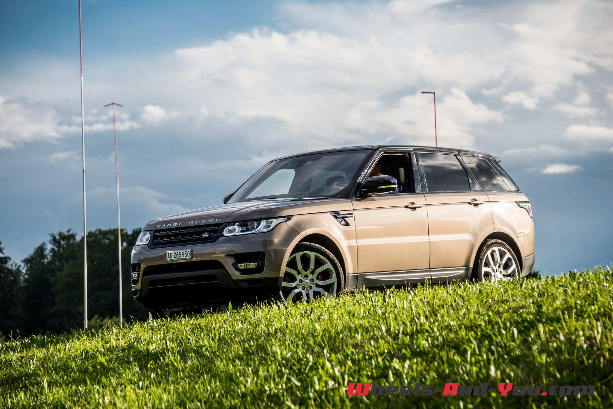 RangeRoverSportHybrid-42