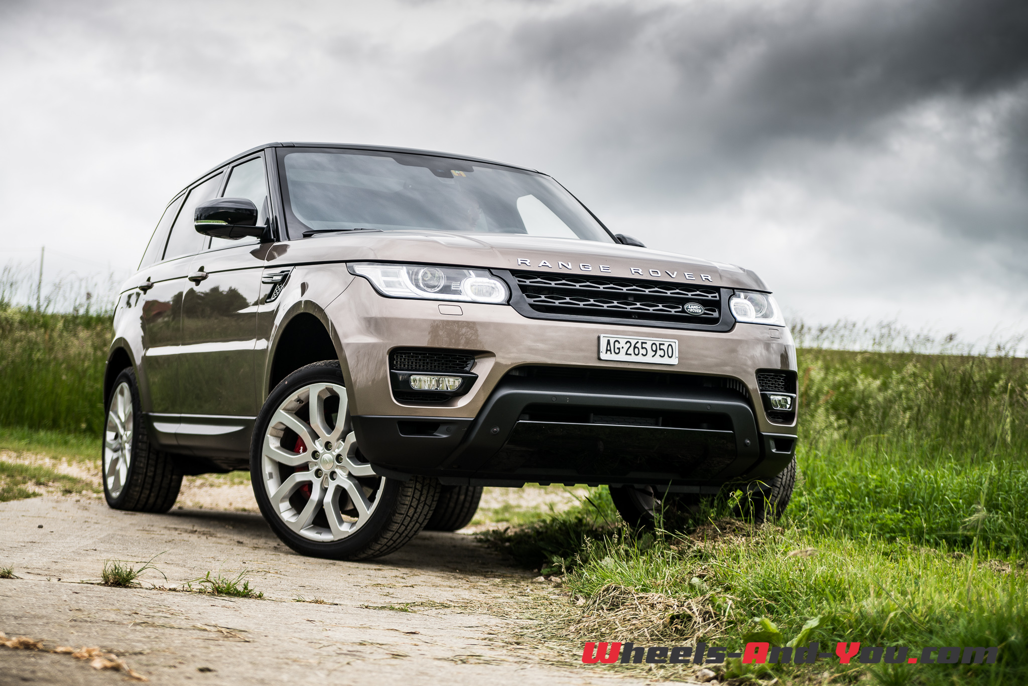 RangeRoverSportHybrid-5