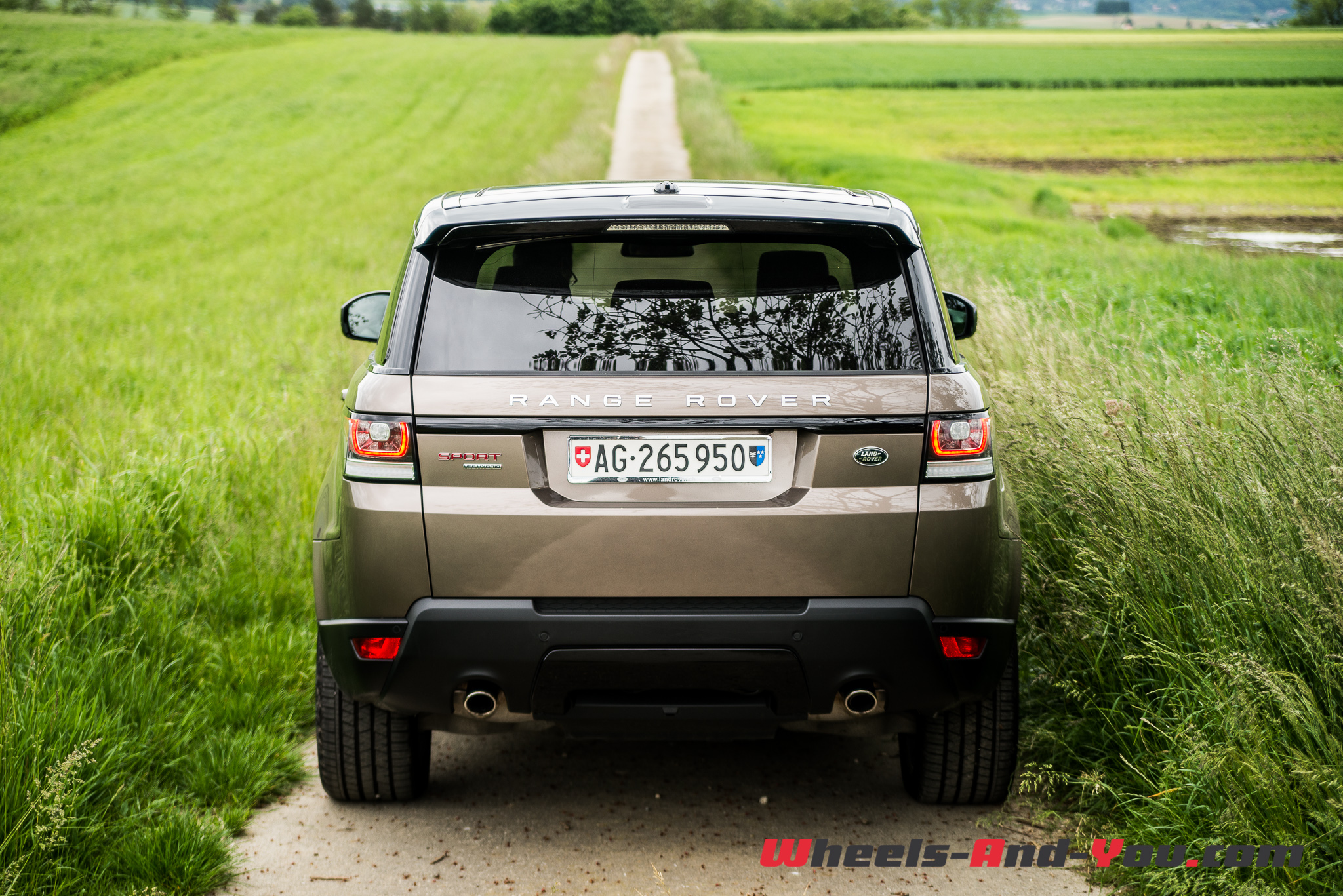 RangeRoverSportHybrid-8