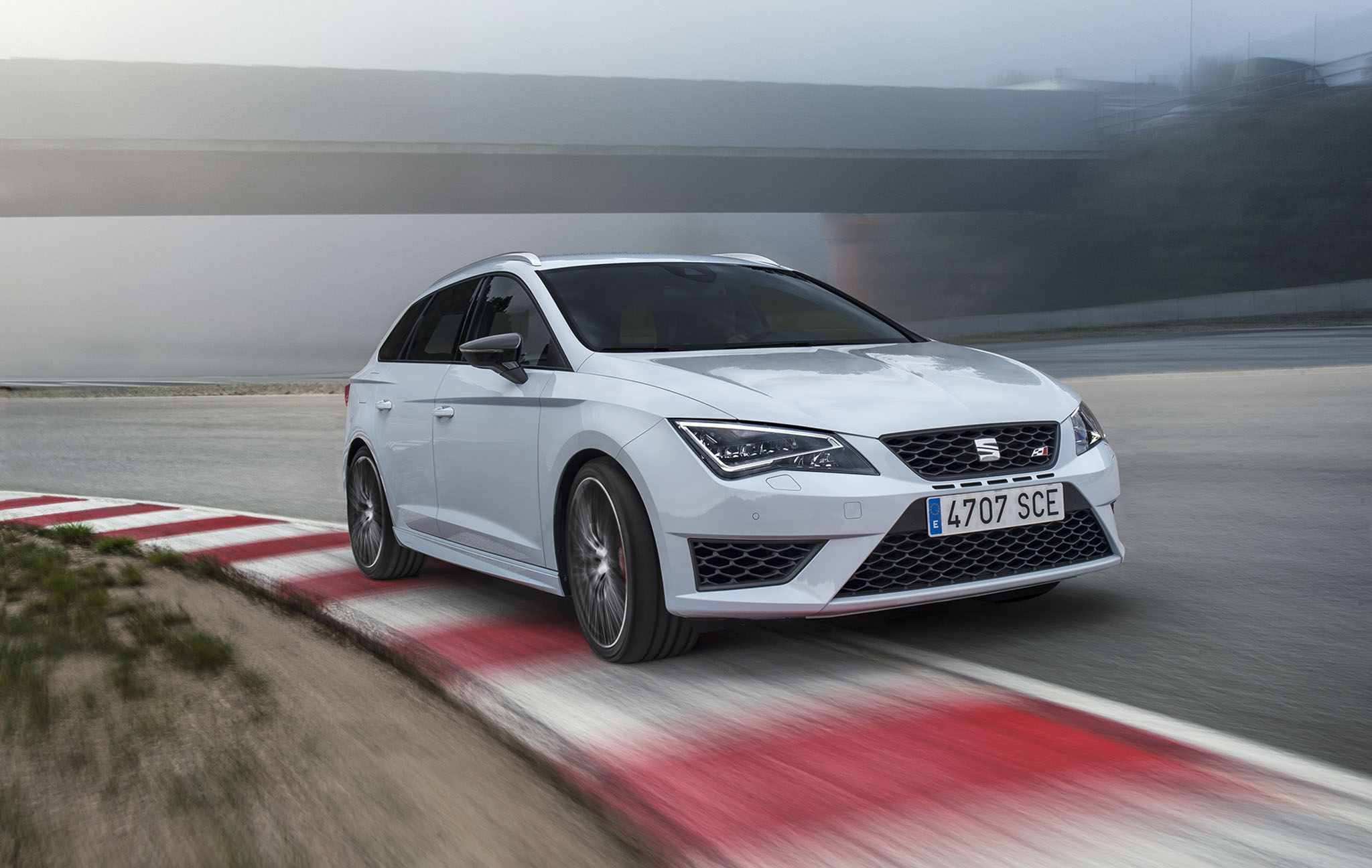 SeatLeonSTCupra 03