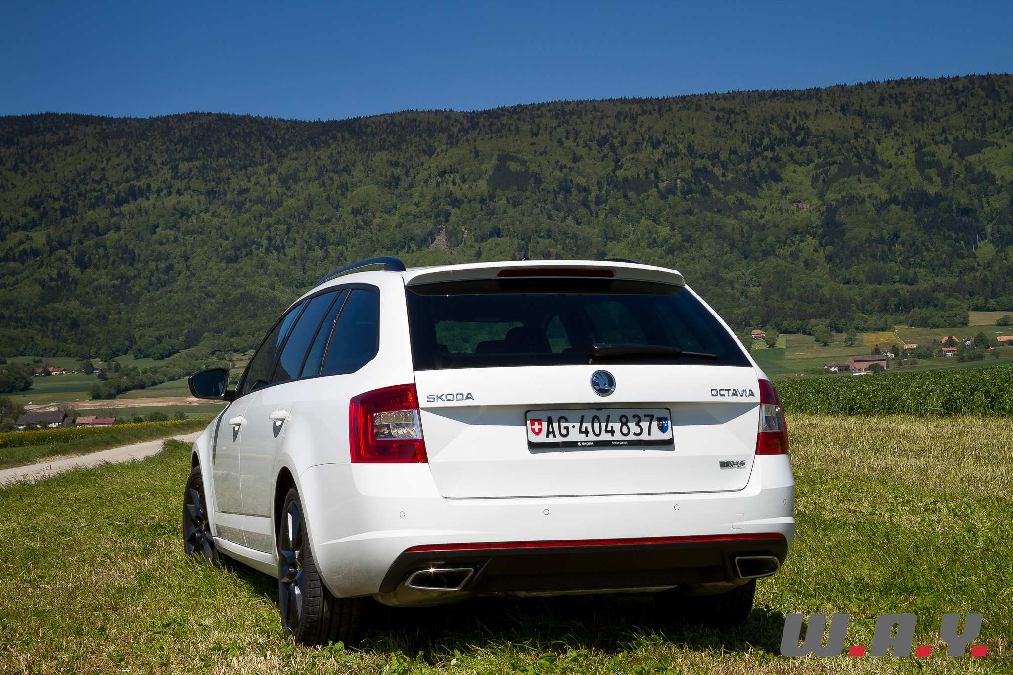 SkodaOctaviaRS-4