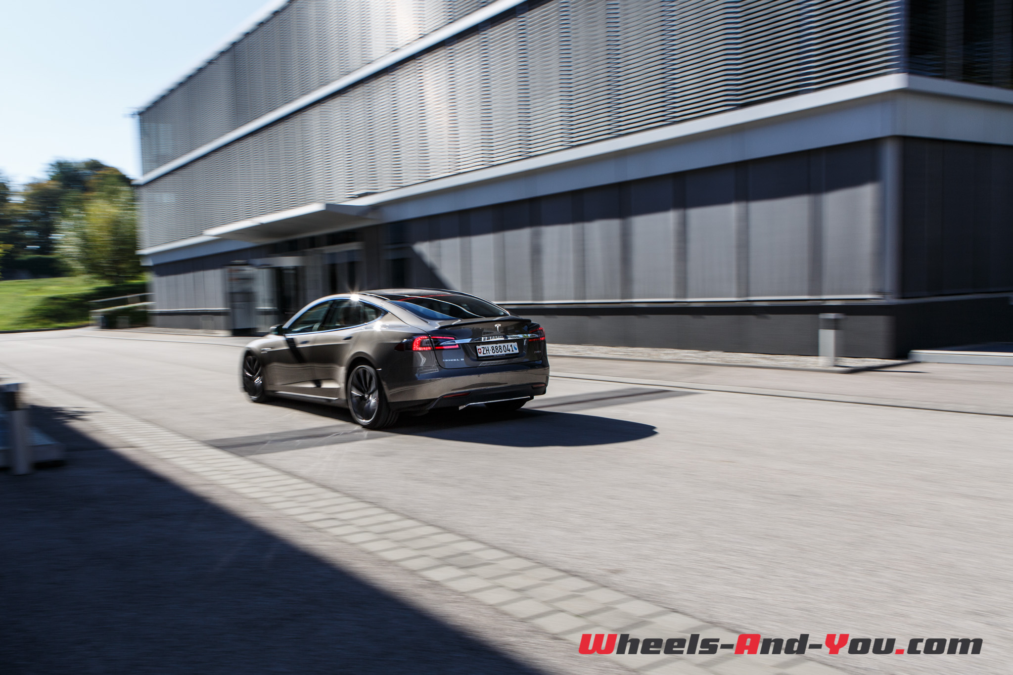TeslaModelS P85D 05