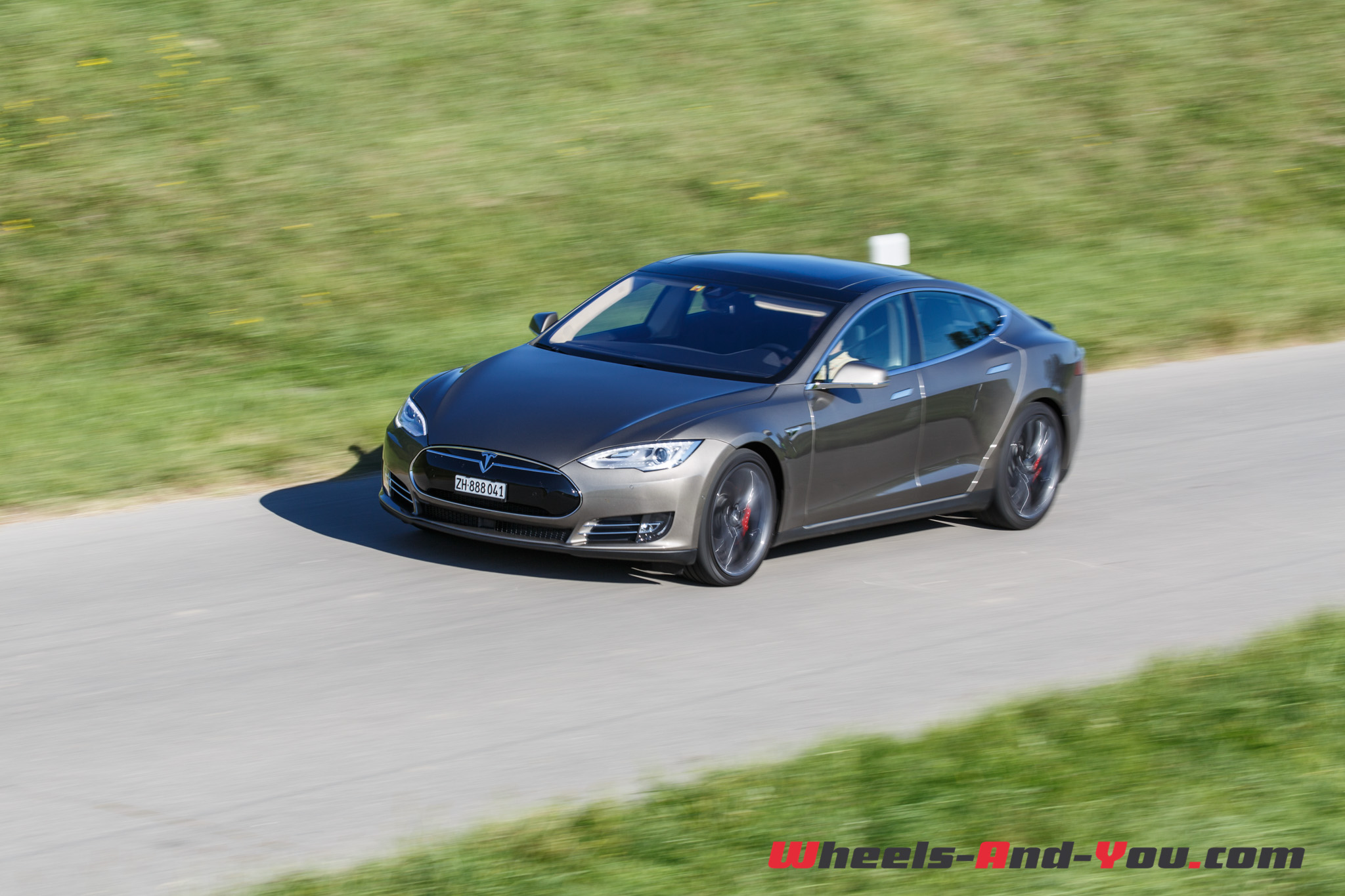 TeslaModelS P85D 10