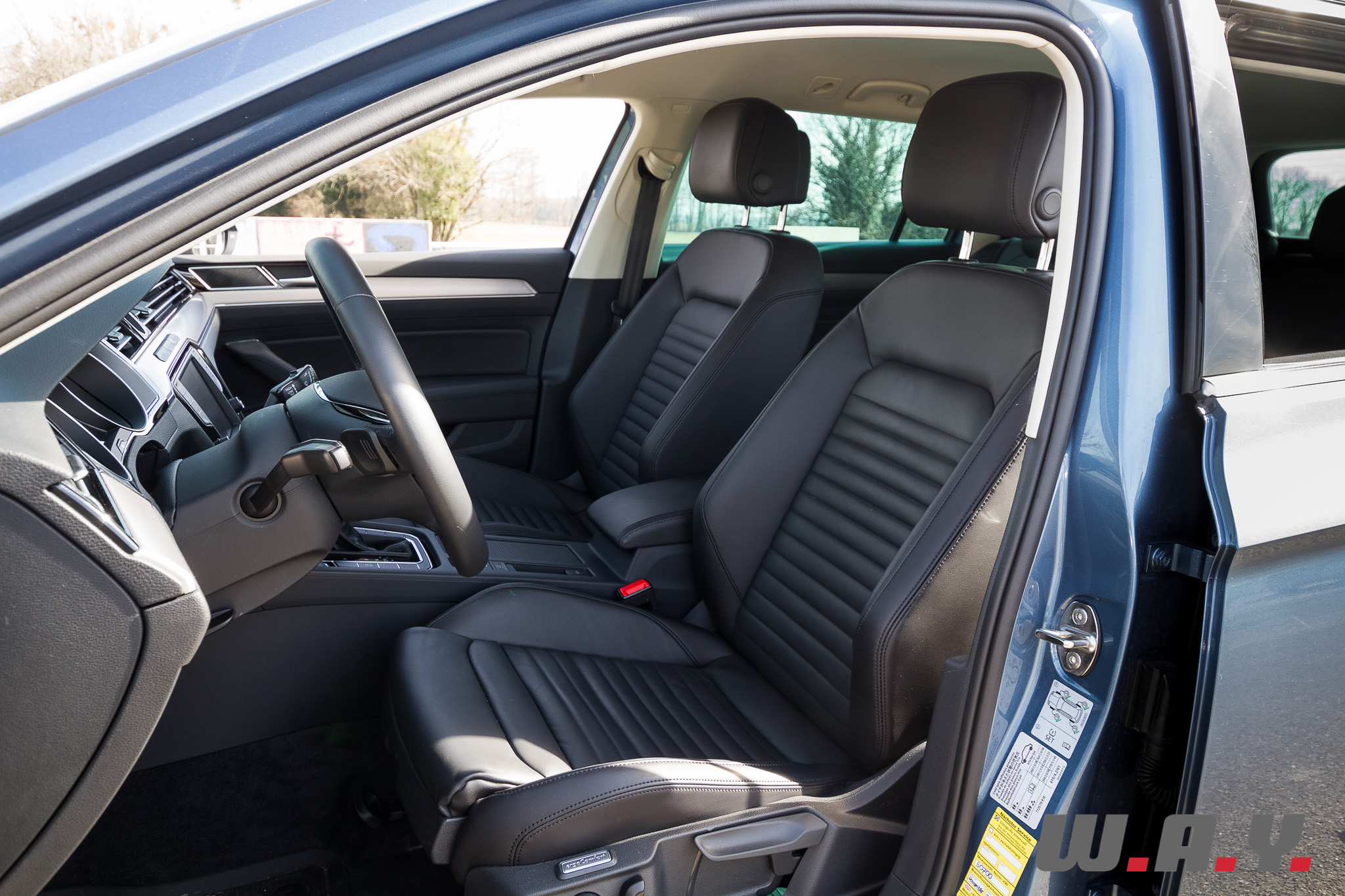 VW-Passat-08