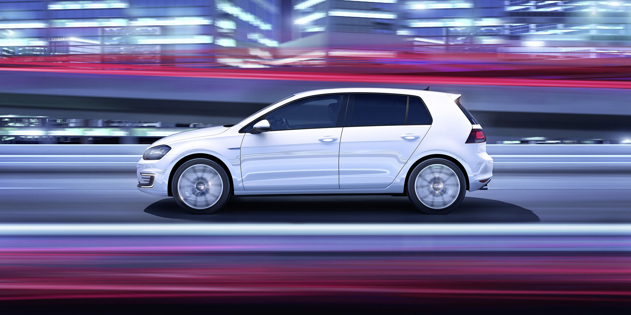 VWGolfGTE 06