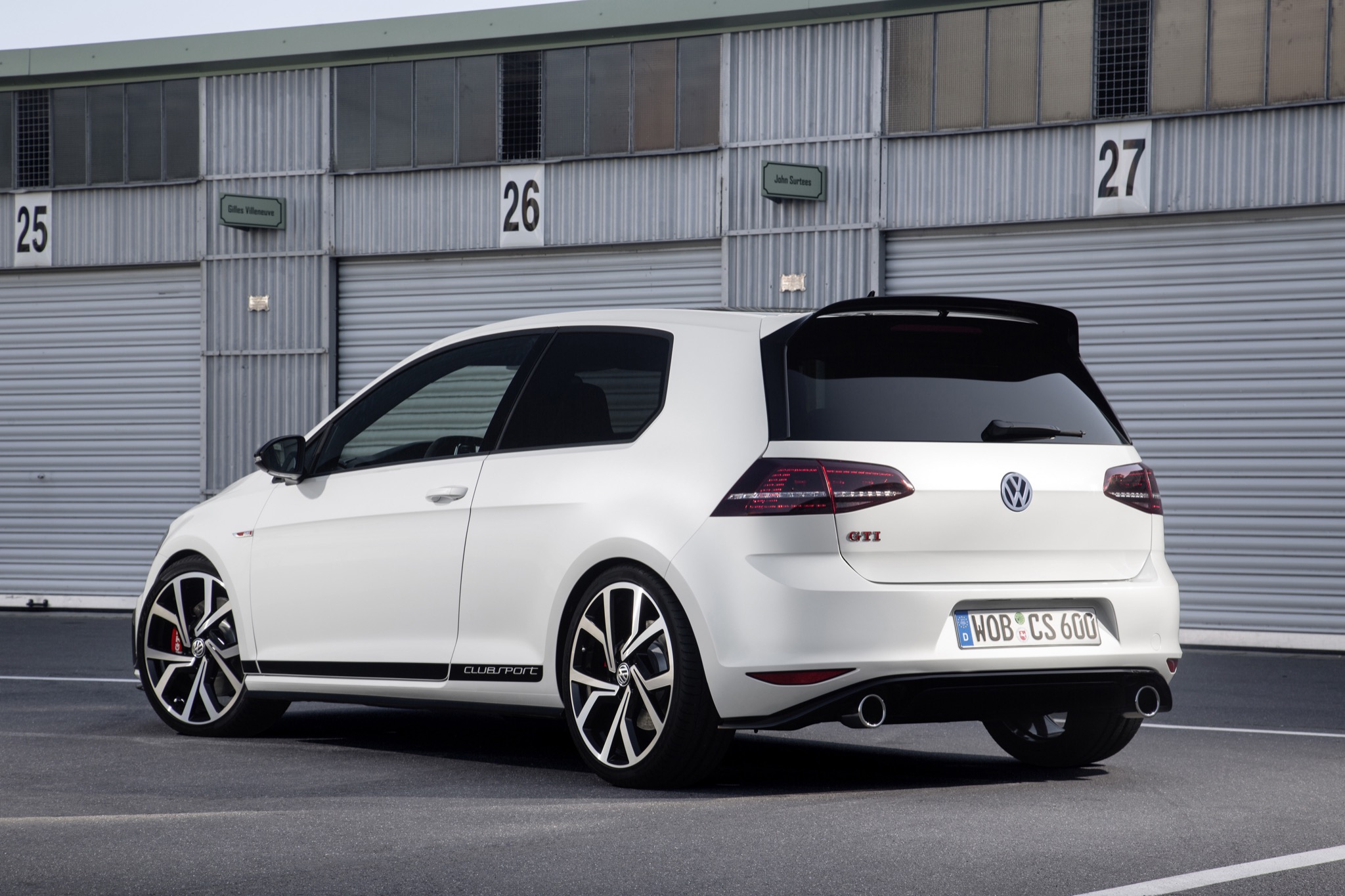 VWGolfGTIClubsport 02