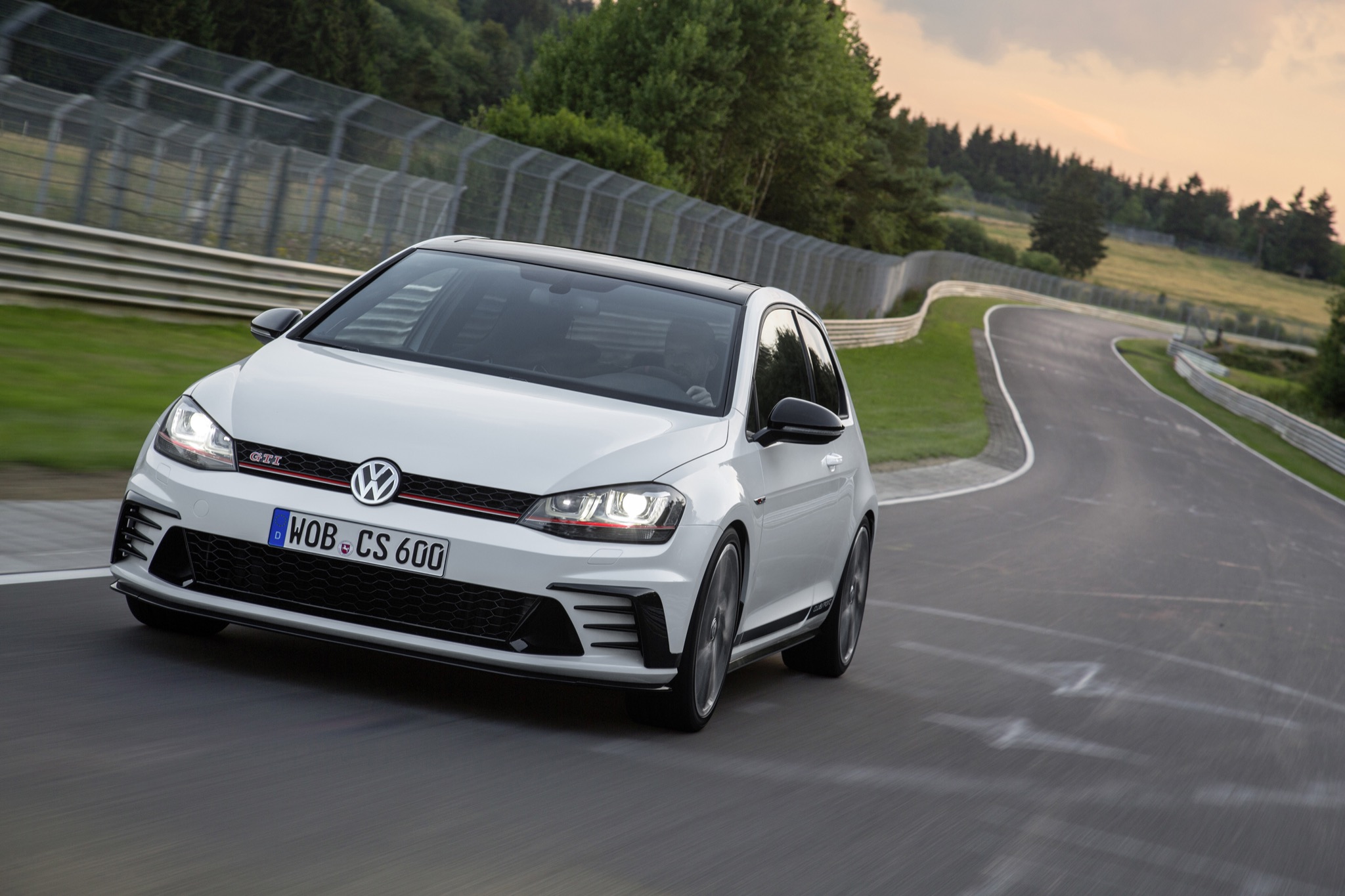 VWGolfGTIClubsport 06