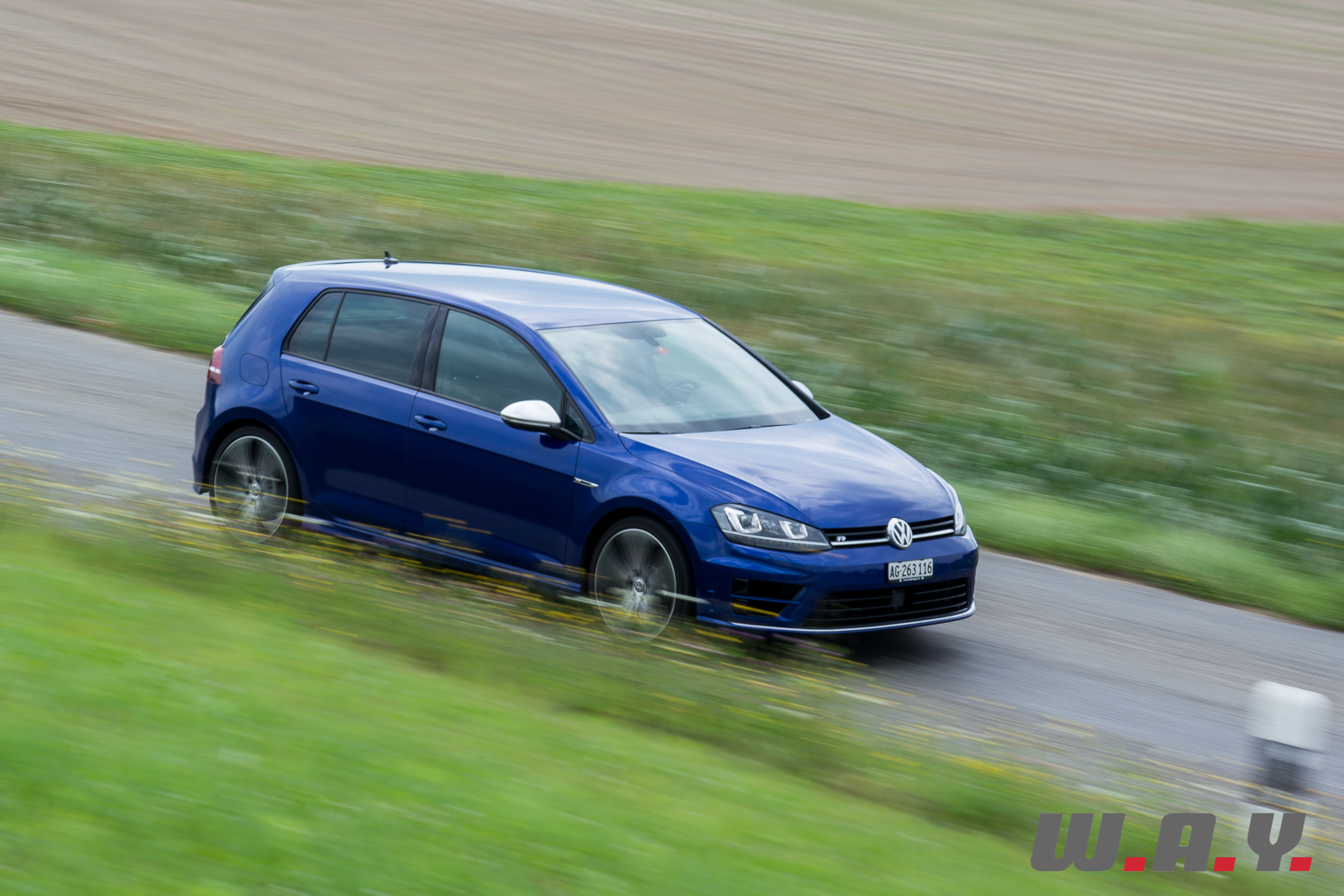 VWGolfR-29