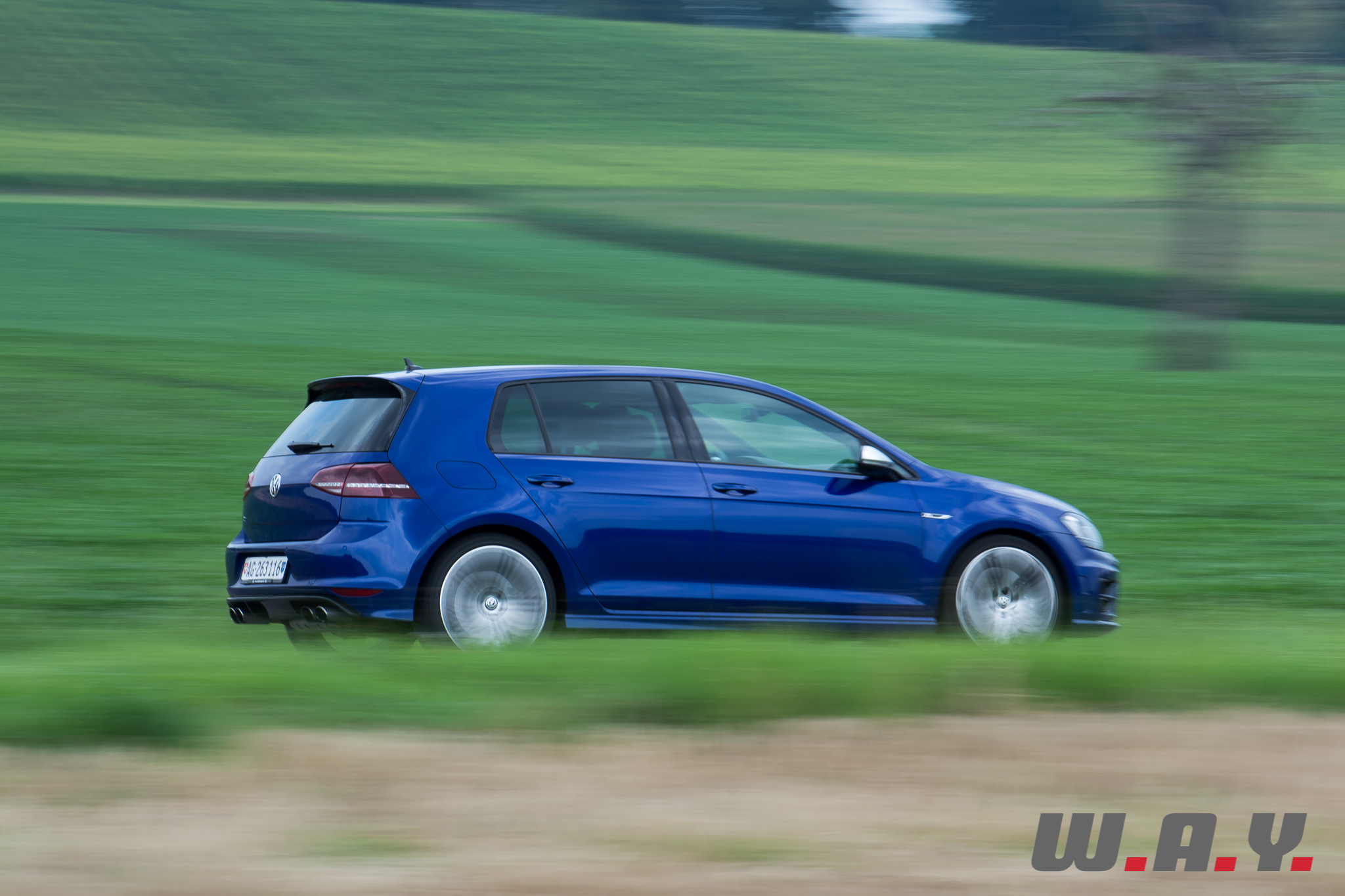 VWGolfR-33