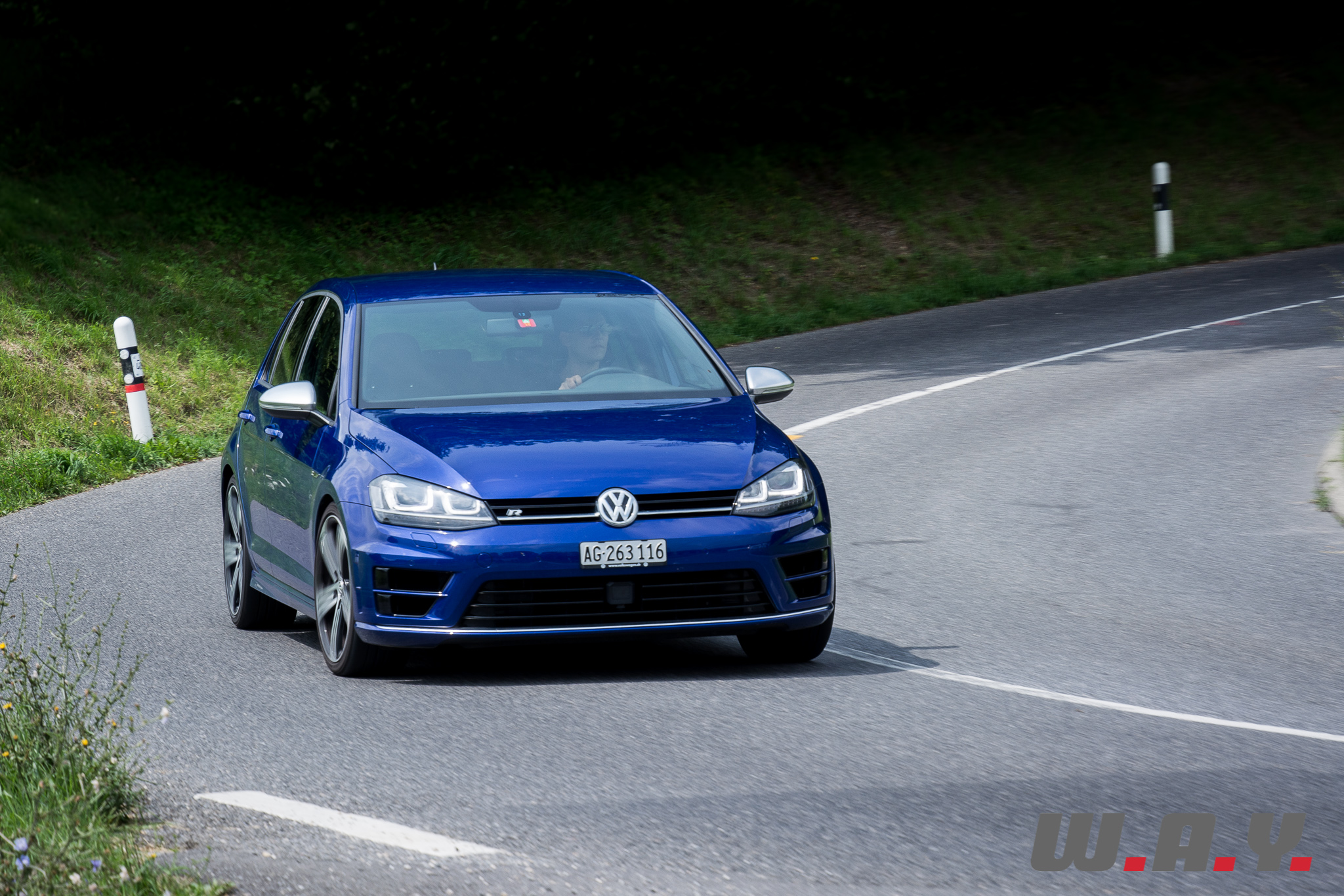 VWGolfR-38