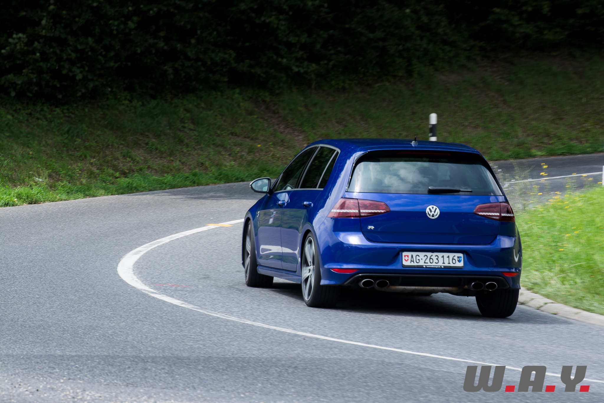 VWGolfR-39