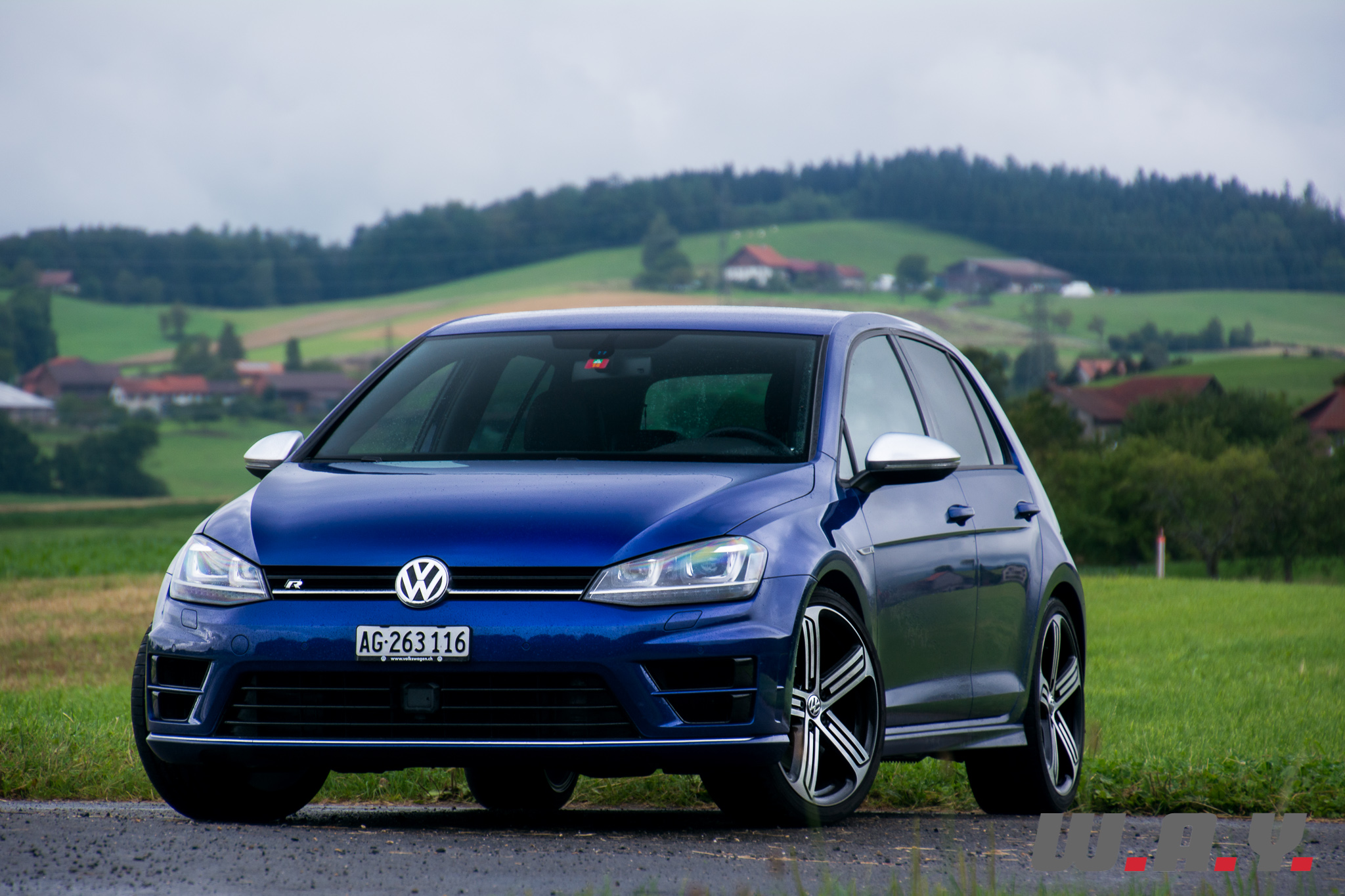 VWGolfR-8
