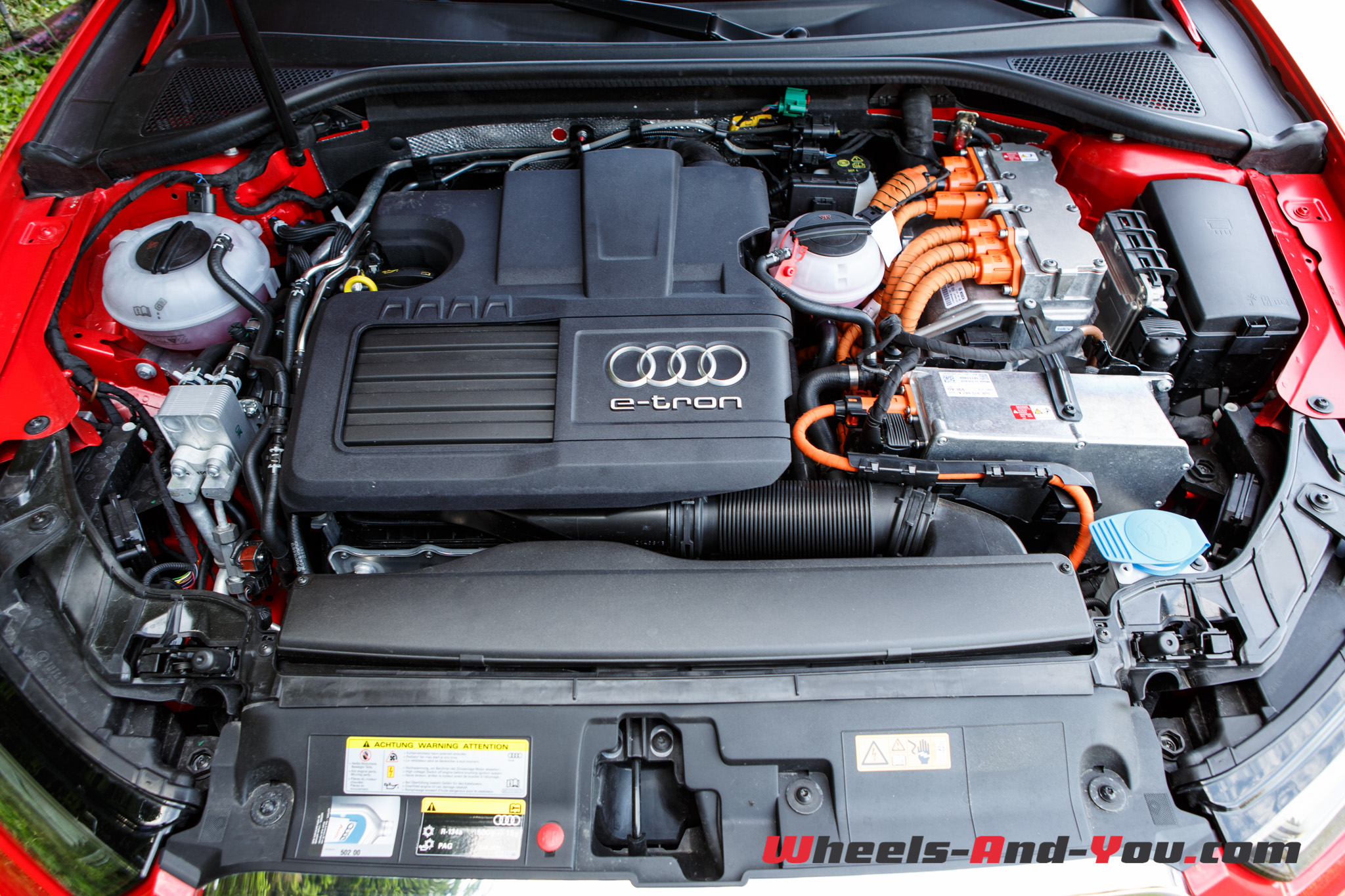 audi-a3-etron-28