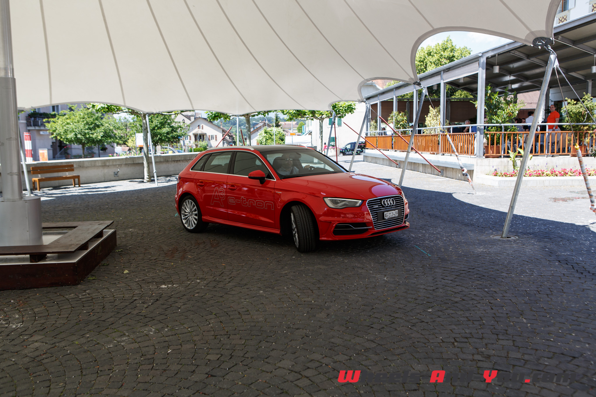 audi-a3-etron-30