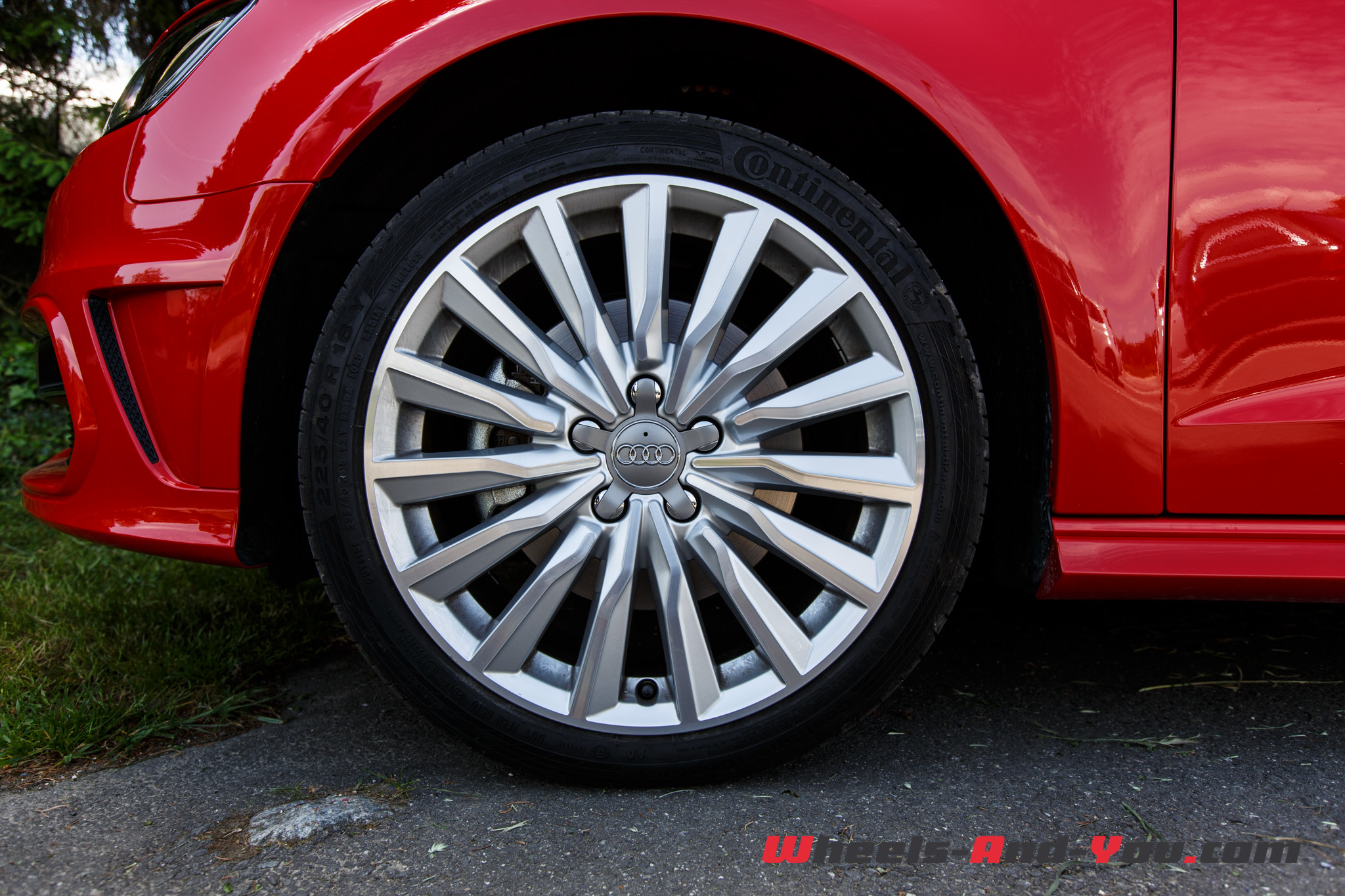 audi-a3-etron-38