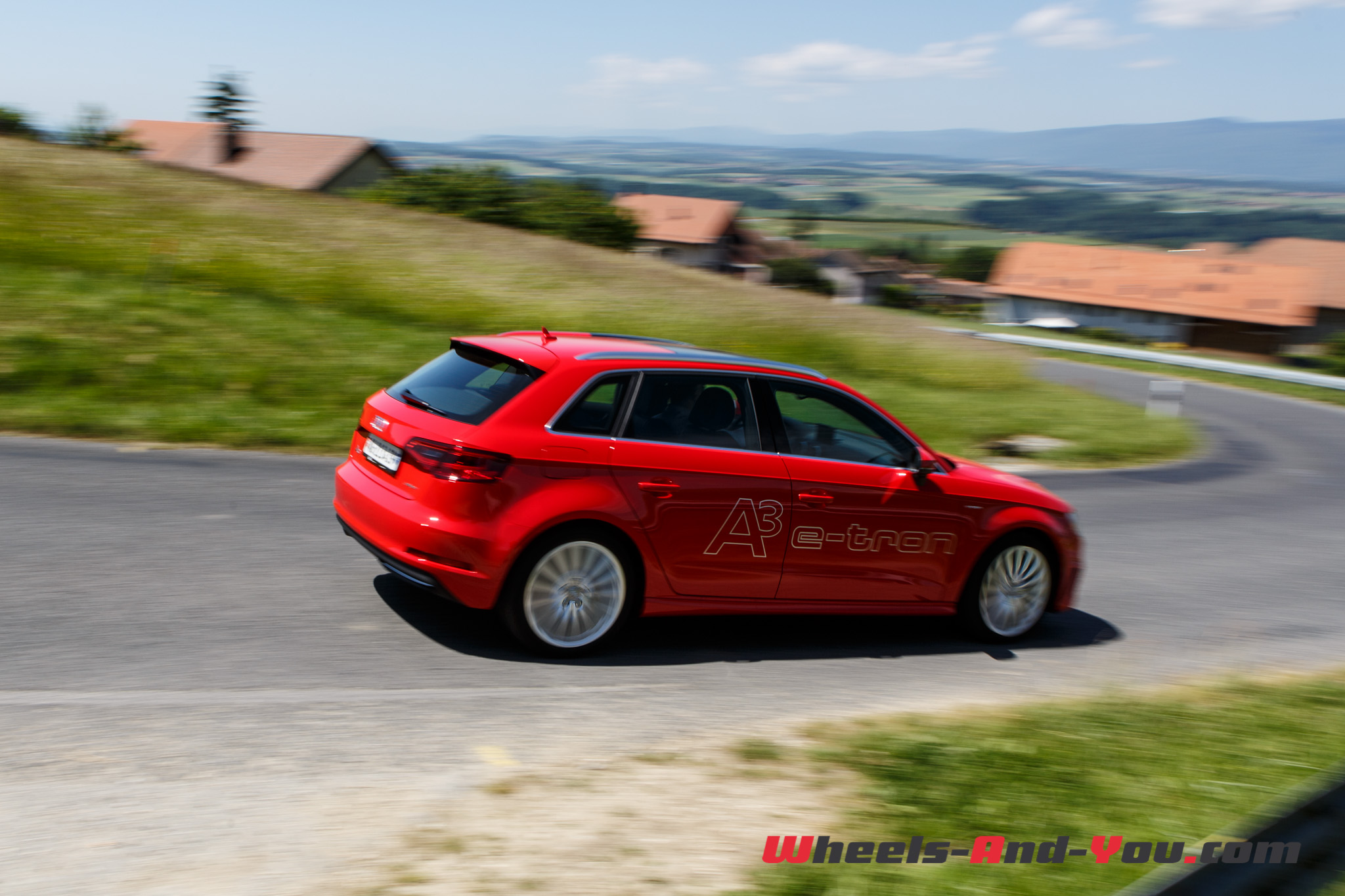 audi-a3-etron-39