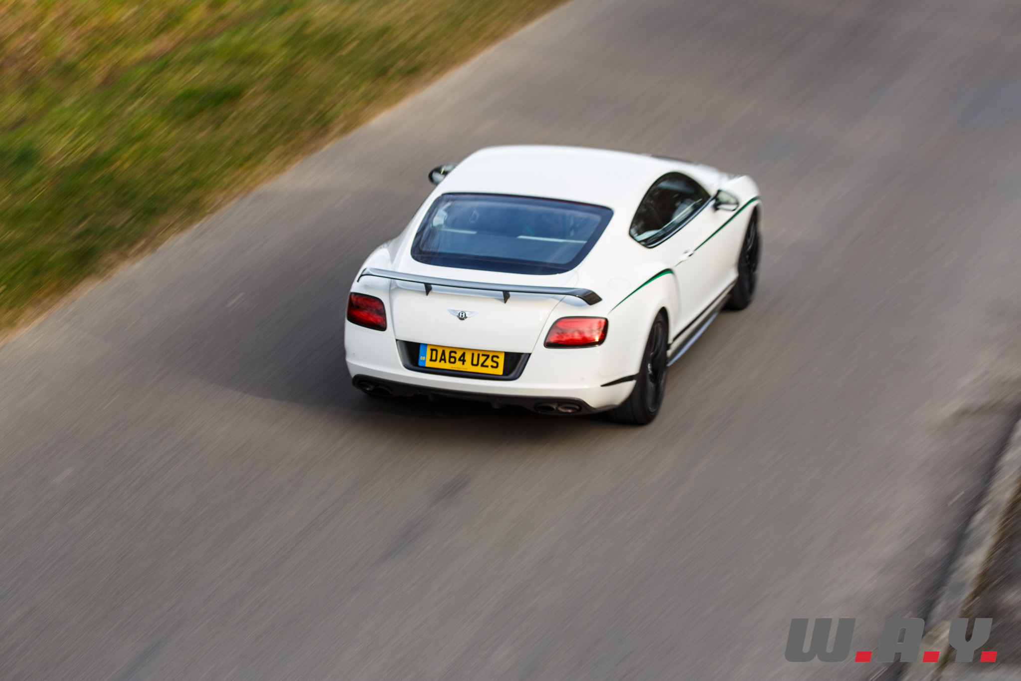 bentley gt3r-17