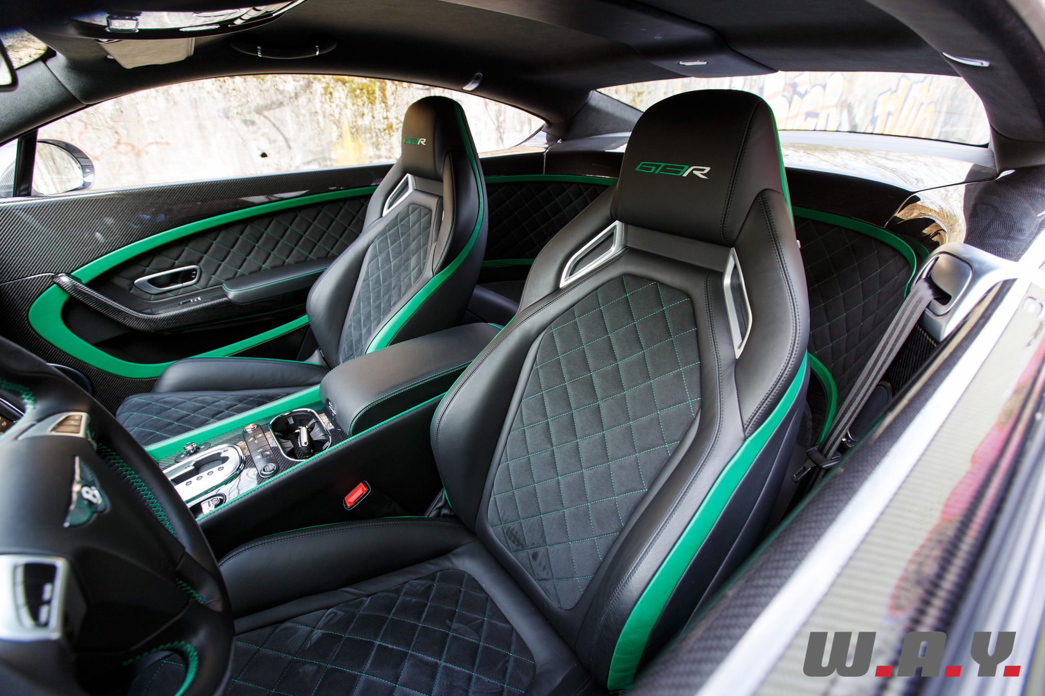 bentley gt3r-18