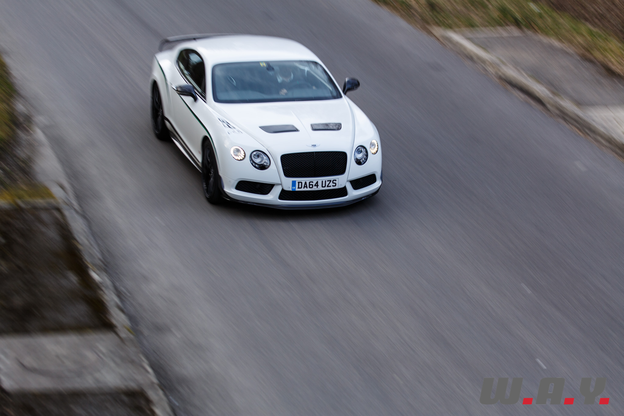 bentley gt3r-38