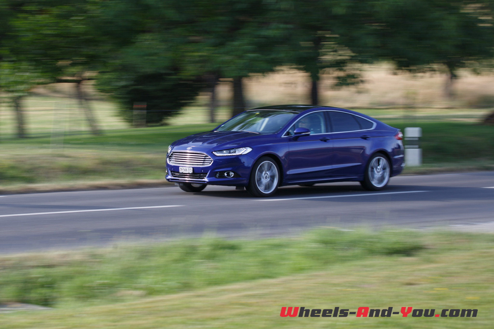 ford mondeo-1