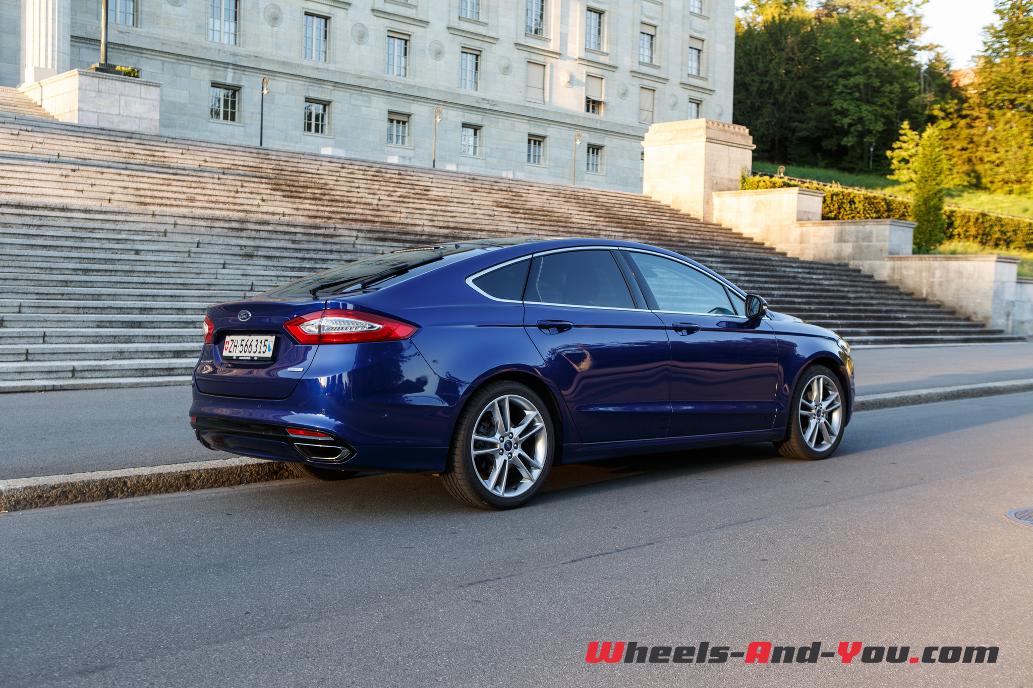 ford mondeo-1