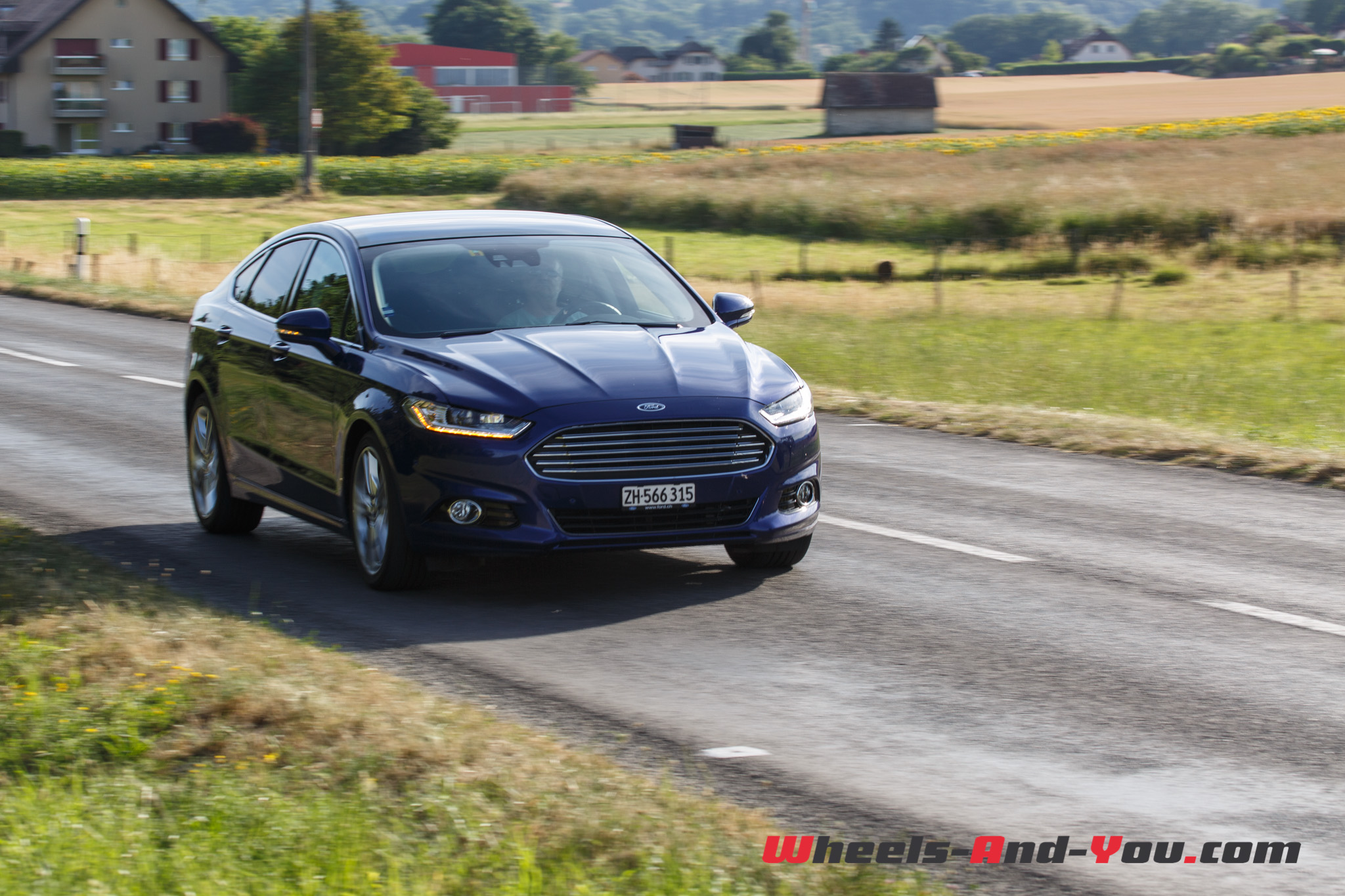 ford mondeo-1