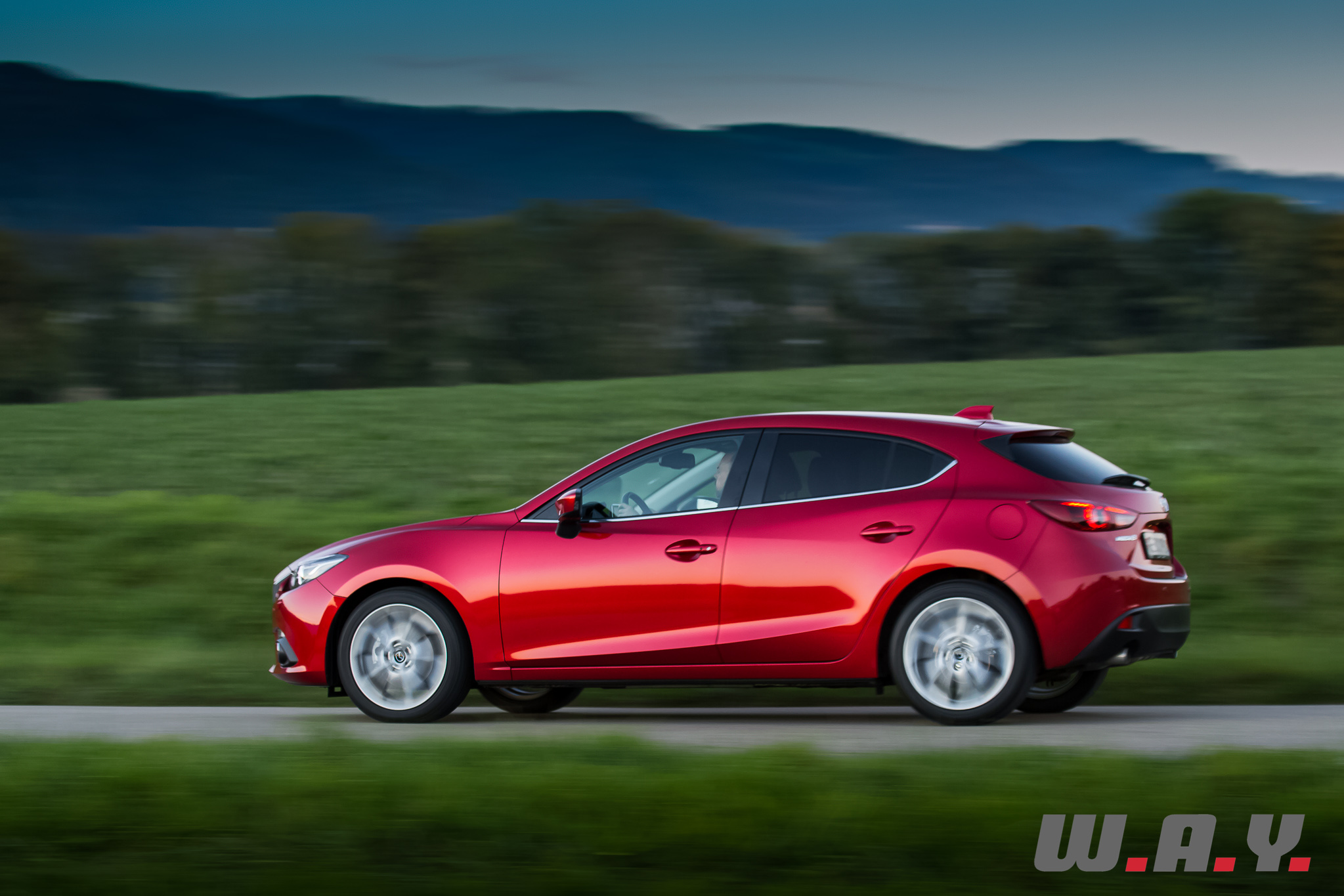 mazda3-6